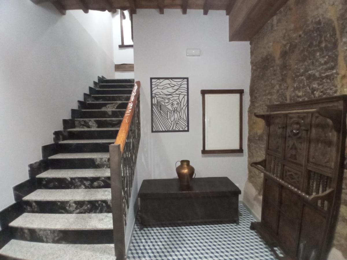 Hostal La Medina De Camponaraya Exterior photo
